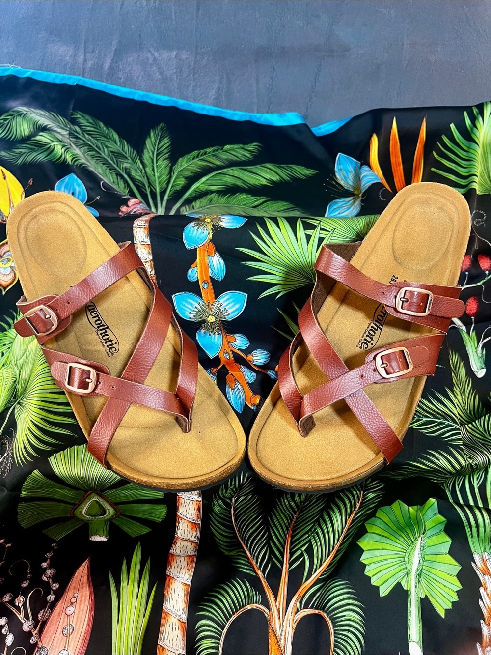 New Aerothotic Leather Thong Strap Footbed Comfy Sandals Granola Outdoor Tan 41